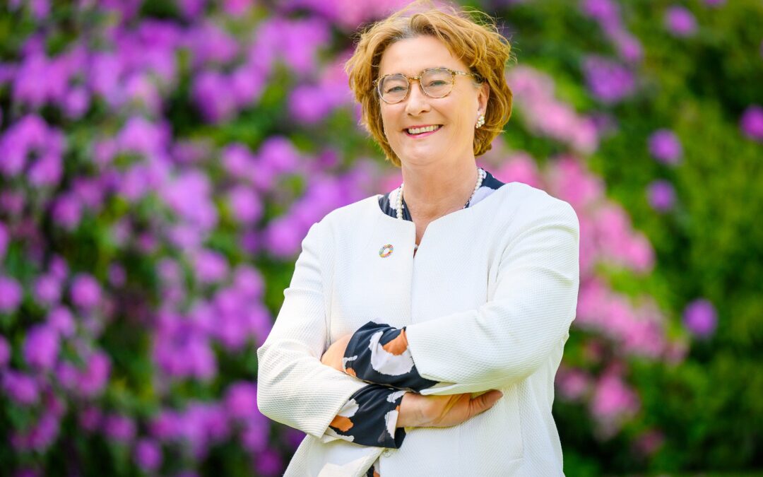 Bedankje (oud-) burgemeester Wobine Buijs-Glaudemans