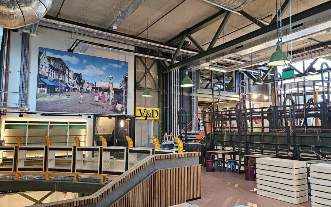 Opening van het Warenhuis in het centrum van Oss