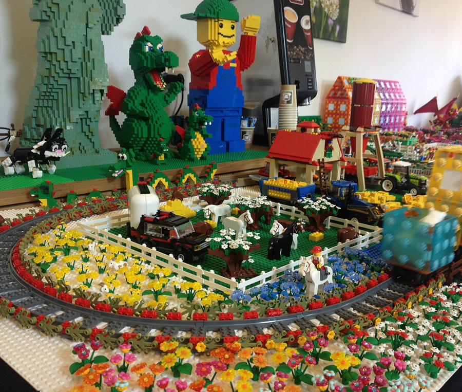 LEGOstenen-weekend op Natuurcentrum en stadsboerderij De Elzenhoek