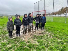 Kunstgras voetbalveld